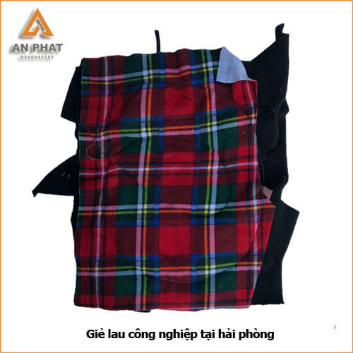 giẻ lau công nghiệp được tận dụng từ hàng vải tiết kiệm, vải đầu ra của ngành may mặc