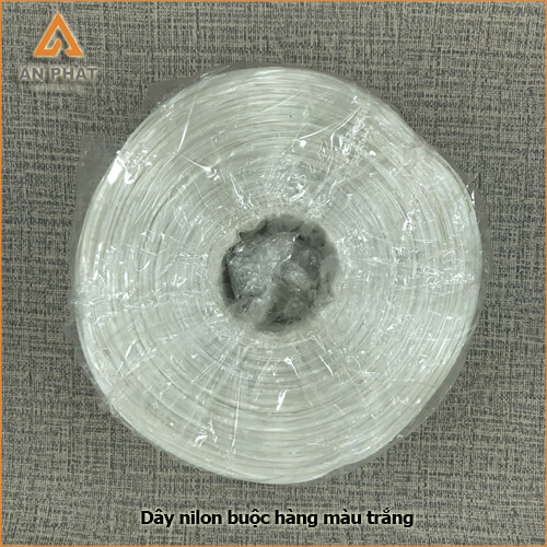 Dây buộc nilon màu trắng tại hải phòng có chất liệu nhựa tái sinh, trọng lượng 1kg/ cuộn đủ