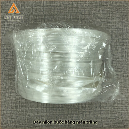 Dây buộc nilon có độ nguyên sinh cao, màu trắng, dẻo dai, bền chắc