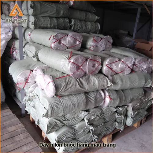 Dây nilon dùng để buộc hàng hoá, đóng bao 10kg/ bao